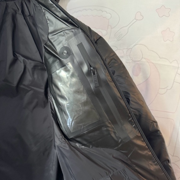 Men's Prada Light Nylon Hooded Puffer Jacket - Picture 6 of 12